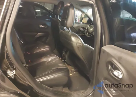 2019 Jeep Cherokee Limited Fwd z USA, uszkodzony, nr VIN 1C4PJLDB2KD302328